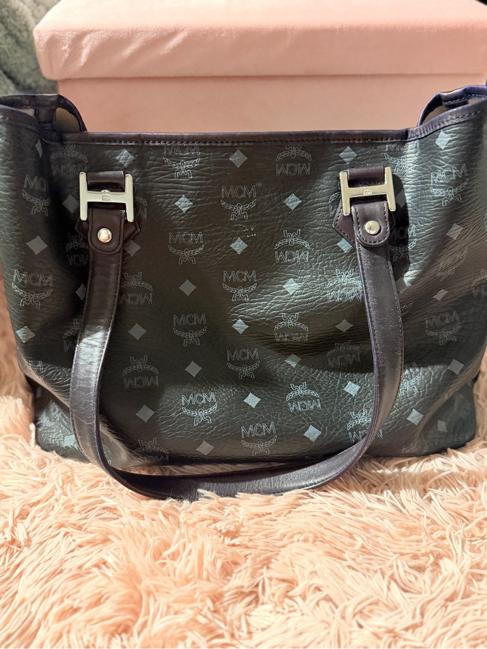 MCM Multicolor Princess Lion Tote - Picture 4 of 9